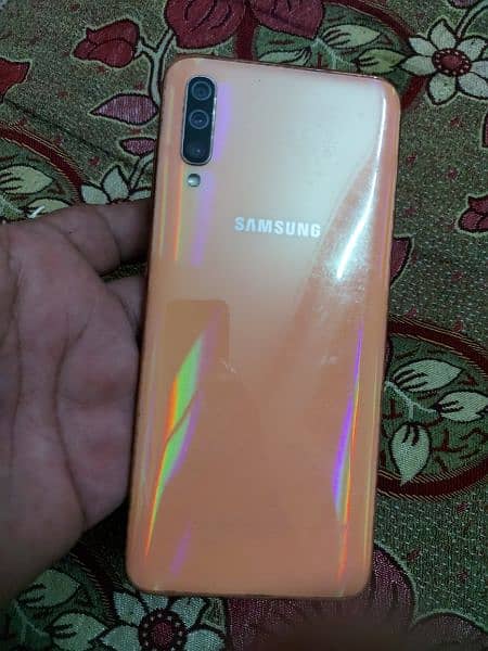 Samsung A70 6gb 126gb 1