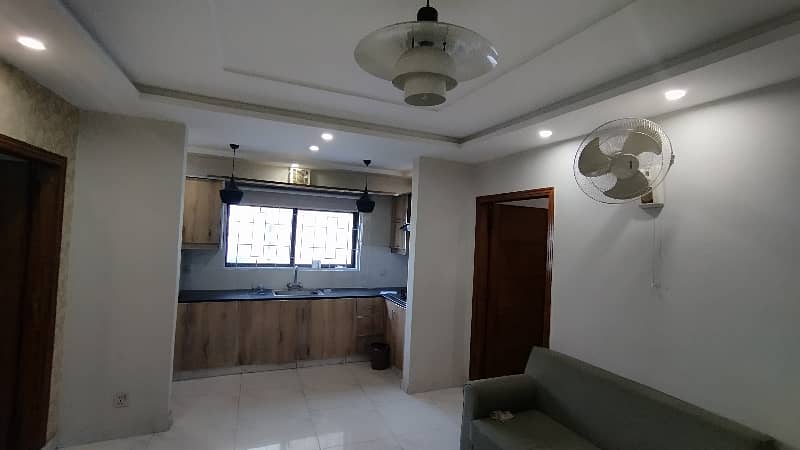 2 BED FULLY LUXURY FURNISH IDEAL LOCATION EXCELLENT FLAT FOR RENT IN BAHRIA TOWN LAHORE 12