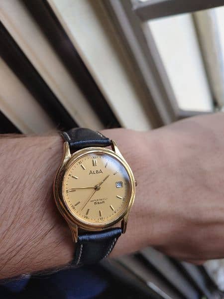 Alba by Seiko Golden vintage Original watch 1