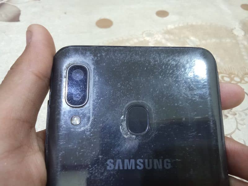 Samsung A20 in best condition and price. 1