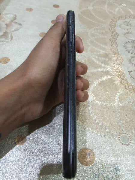 Samsung A20 in best condition and price. 5