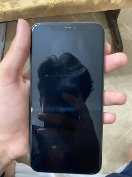 IPHONE 11 Pro Max Pta Approved 64 Gb 4