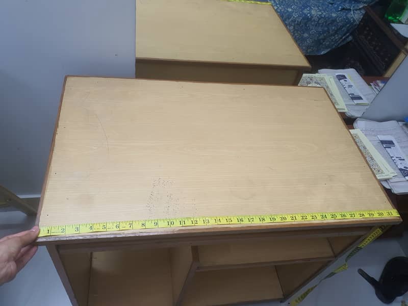 Computer table for sale 0