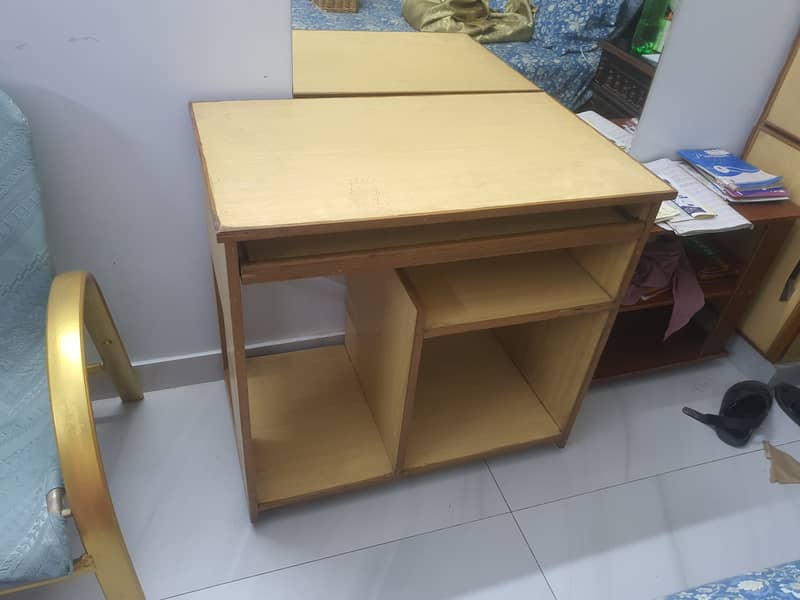 Computer table for sale 5