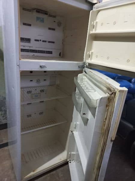 frige for sale 3