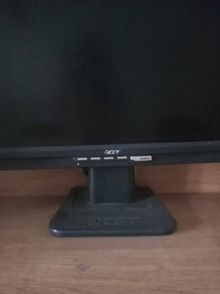 pc for sale best offer complete setup with computer table 3