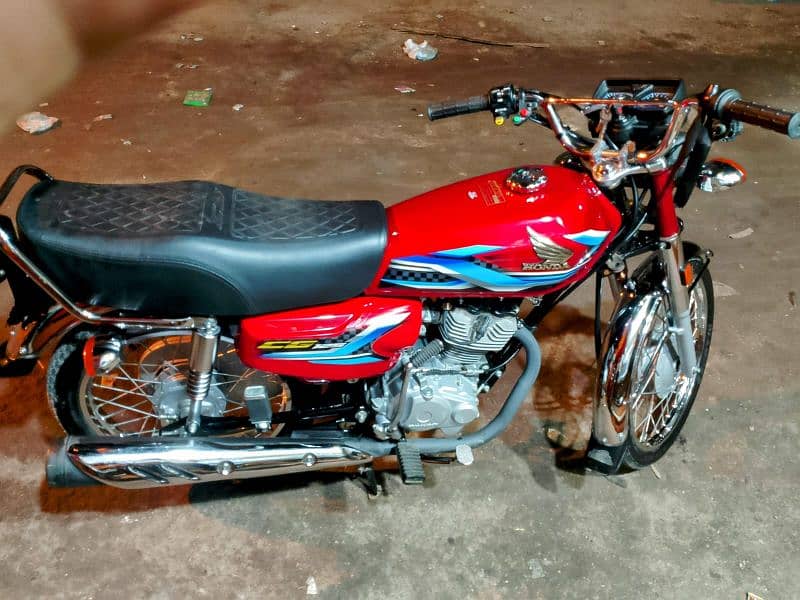 Honda 125 for sale 10 by 10 condition 4