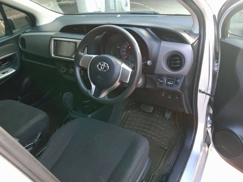 Toyota Vitz 2014 10