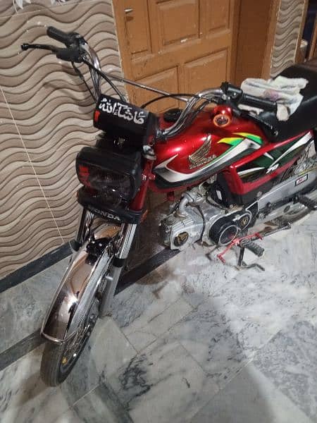 I am selling for bike Honda CD 70 From wah cantt 3