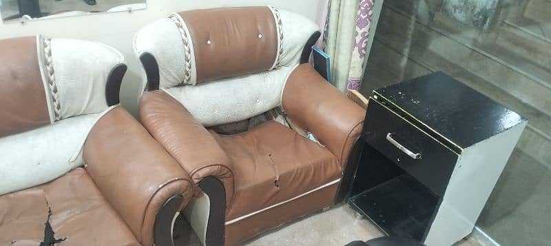 salon chair . sofa 10