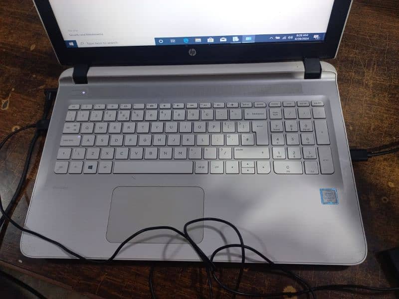 Hp Laptop For Sale 8 gb Ram 320 Rom 1