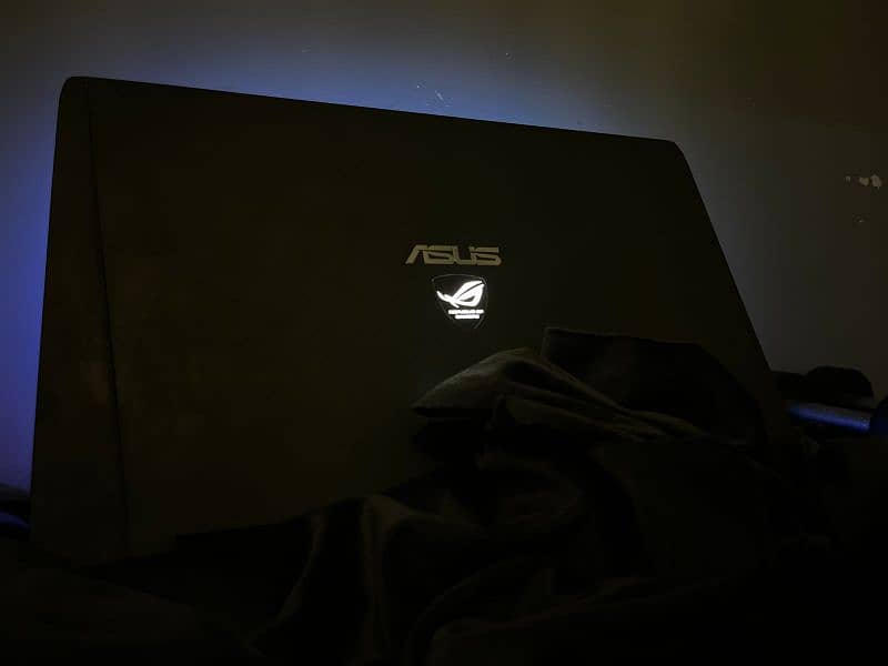 ASUS ROG G750 Gaming Laptop (GREAT PRICE) 2