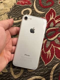 iPhone 7 | 128 GB | PTA Approved | Silver