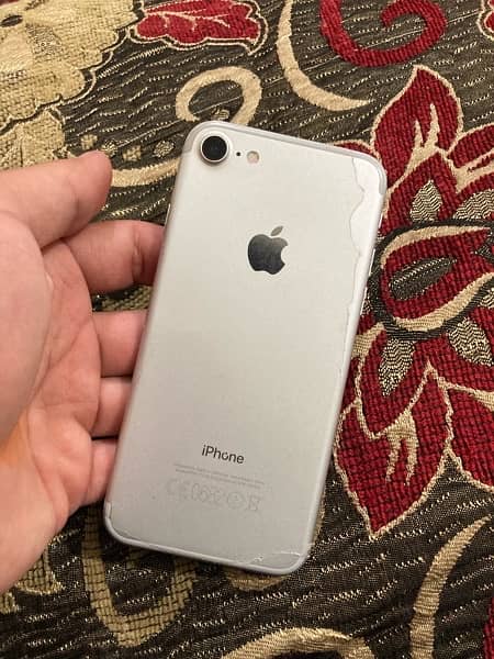 iPhone 7 | 128 GB | PTA Approved | Silver 0