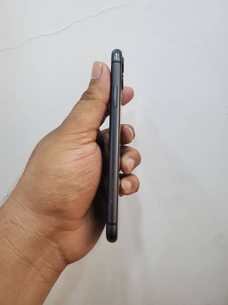 Iphone 11 64gb factory unlock 7