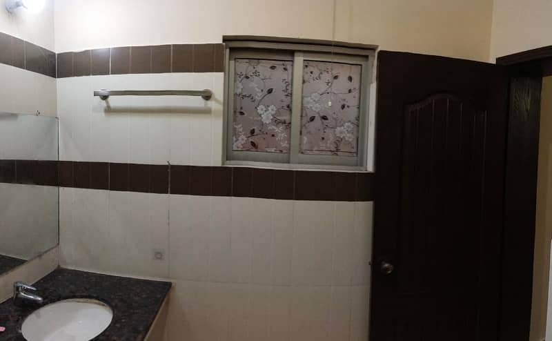 10 marla house for sale in paragon city lahore 17