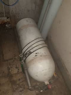 Alto vxr cng tank 8/10 condition