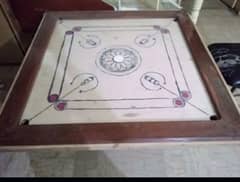 Carrom board