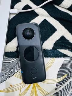 insta 360 one x2 complete box