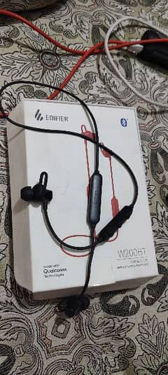 Edifier W200BT 0