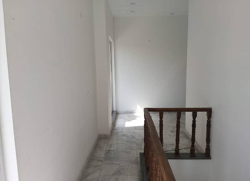 1 Kanal Upper Portion For Rent In DHA Lahore Phase 5 Block L Near LGS School 11