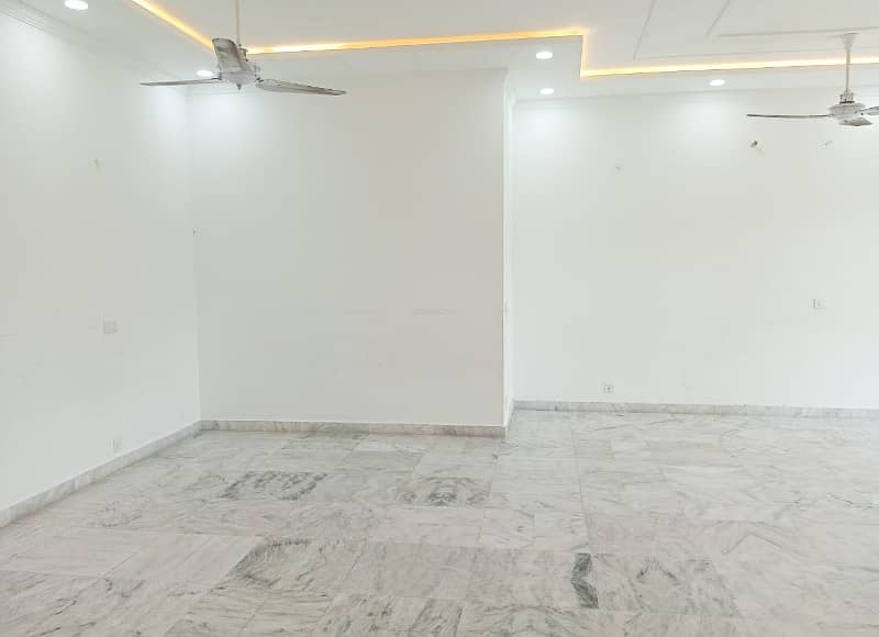 1 Kanal Upper Portion For Rent In DHA Lahore Phase 5 Block L Near LGS School 12