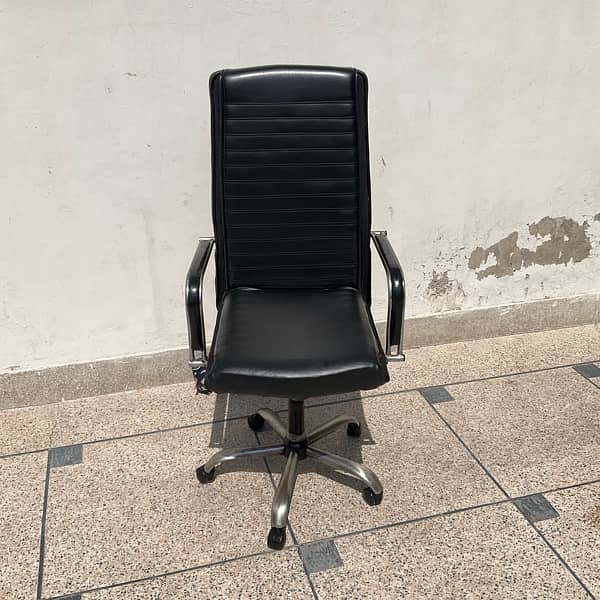 OFFICE CHAIR For sale 1