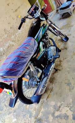 All ok bike koi Kam wagra ni hony wala bilkul new bike ha 0