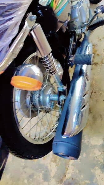 All ok bike koi Kam wagra ni hony wala bilkul new bike ha 1