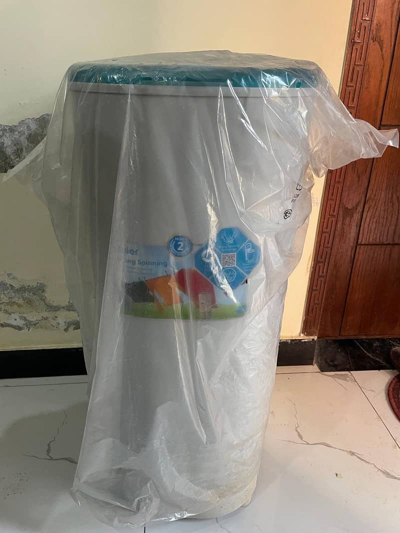 Haier spin dryer new with box untouched model HWS 60 - 50 6KG weight 4
