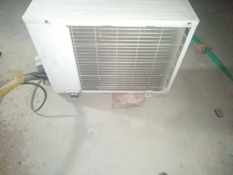 Haier 1.5 Ton split Ac like new 1