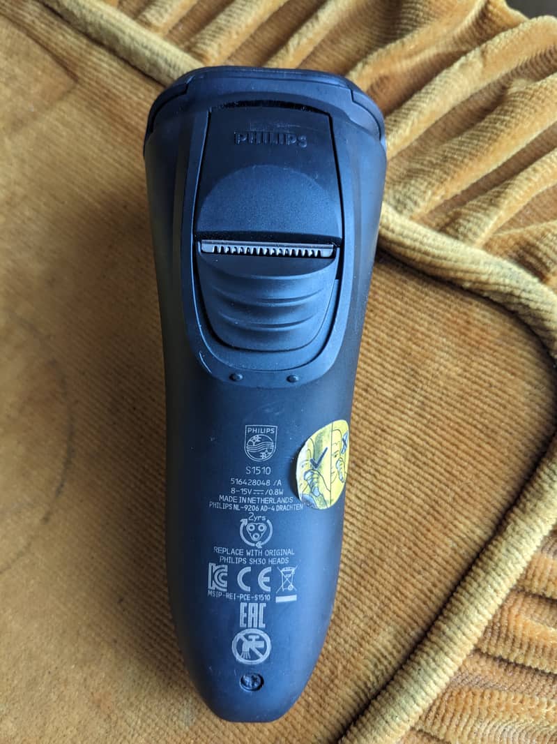 Philips electric shaver 1