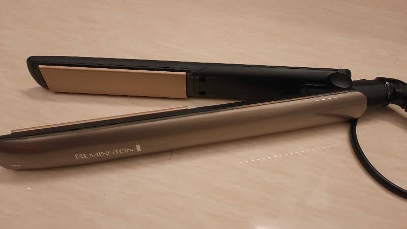 Keratin hair straightener in excellent condition 4