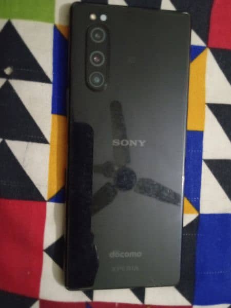 urgent sale Sony Xperia 5 mark 2 6gb 64 gb 7