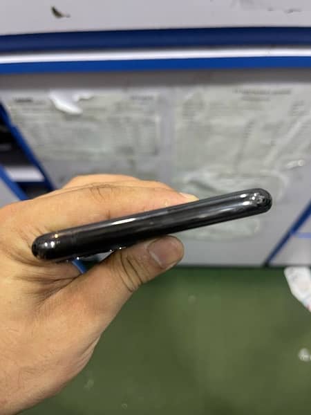 iPhone 11 Pro Max HK 256GB PTA Approved 6