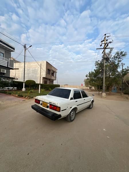 Toyota Corolla XE 1982 5