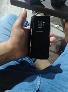 Samsung galaxy s 9  with box