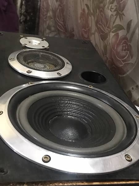 japani 8*8 inch speakers pure smodh bass and sound 3