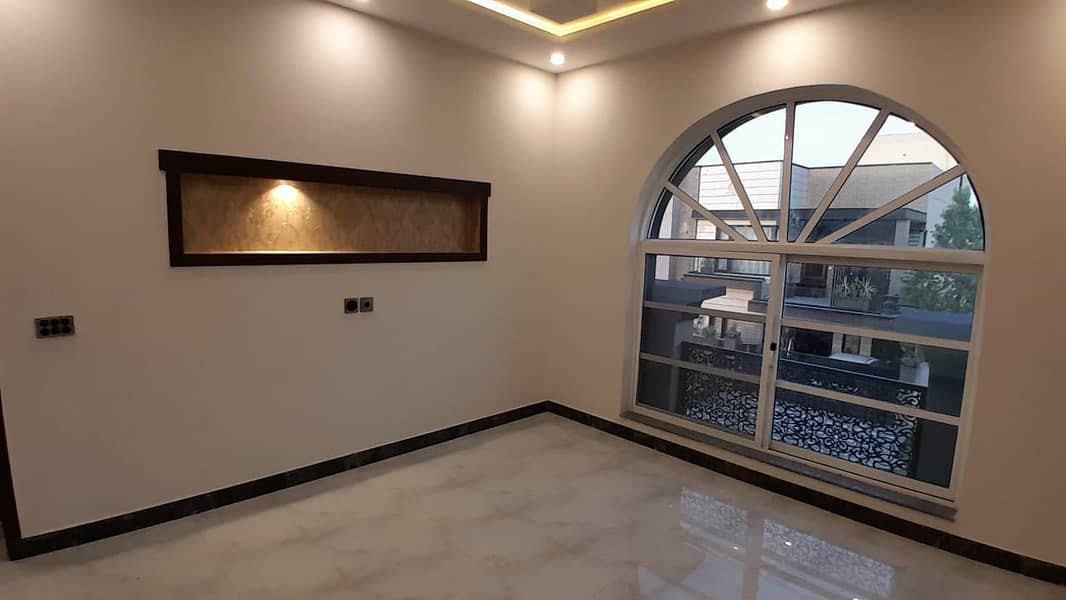 BRAND NEW HOUSE 8 MARLA VERY BEAUTIFUL DESIGN AT REASONABLE PRICE IN PHASE 2, BAHRIA ORCHARD 4
