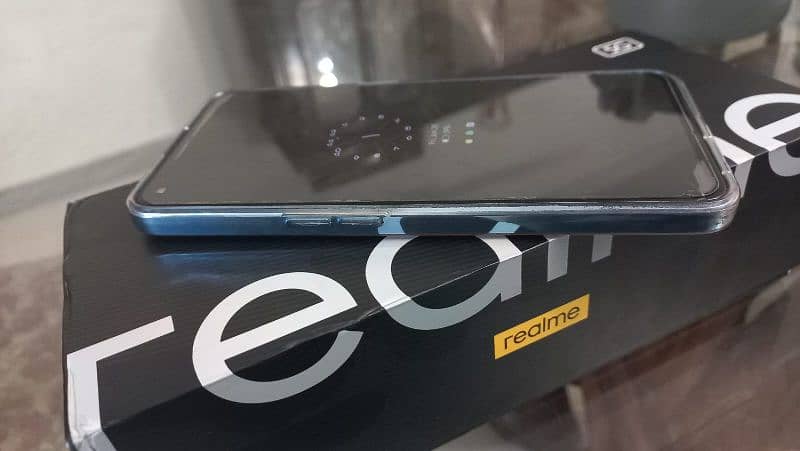 REALME GT MASTER EDITION  8/128 WITH BOX AND CHARGER 3