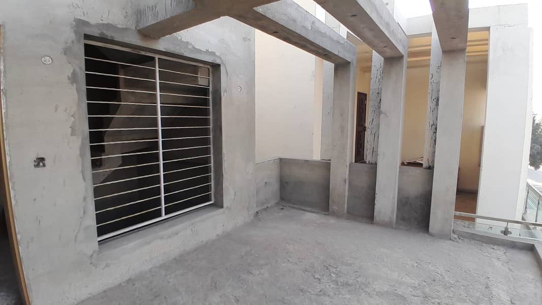 GREY STRUCTURE OF 8 MARLA HOUSE AVAILABLE FOR SALE 12