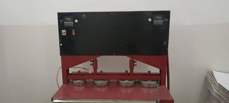 disposable plates making machine 4