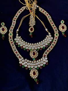 Elegant jewelry set wore just once 0