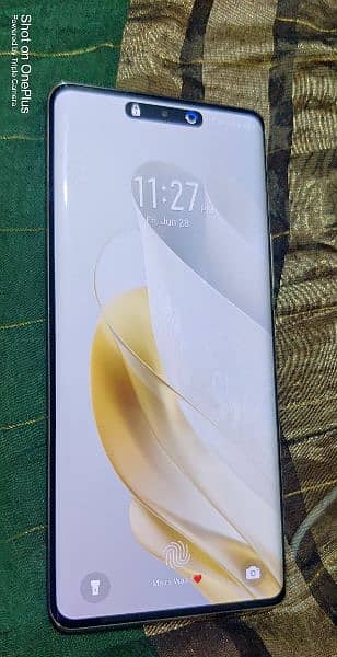 Infinix Zero 30PTA approved with complete Box, RAM 8+8, ROM 256gb,. 4