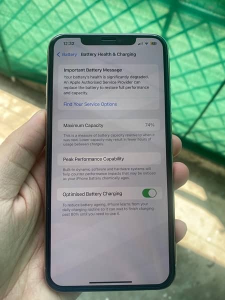Iphone 11 pro max PTA approved 6