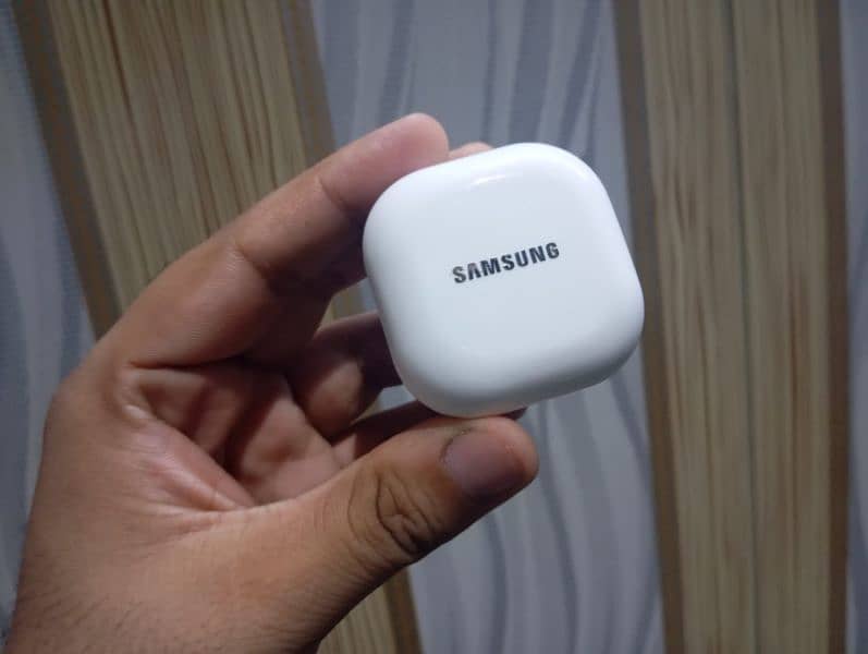 New Samsung Galaxy Buds Fe True Wireless Bluetooth Earbuds Sm-R400n 4