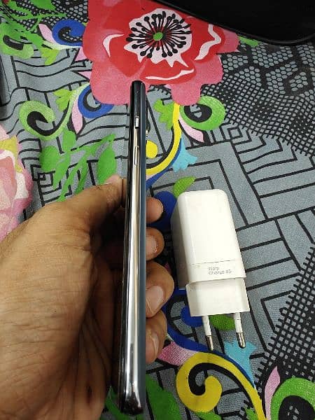 OnePlus 8t (12gb 256gb) 4