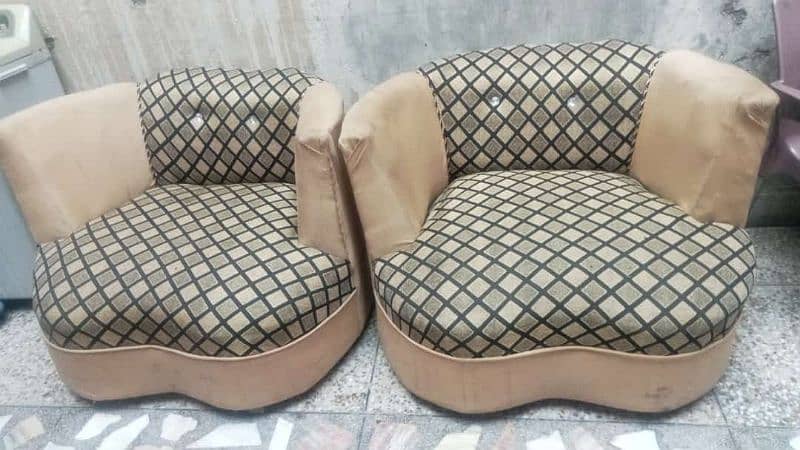 i have 5 seater sofa set for sale 1