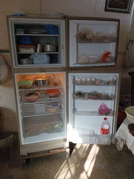Dawlance LVS Refrigerator for Sale 3