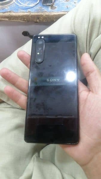 sony Xperia 1 II exchange possible with with iPhone x or above 2